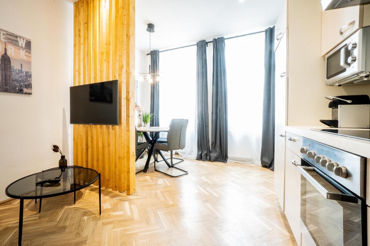 Comfortable, Balcony Apartment - Quick Access To Vienna'S Old Centre المظهر الخارجي الصورة