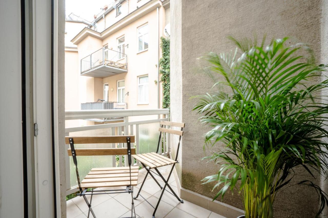 Comfortable, Balcony Apartment - Quick Access To Vienna'S Old Centre المظهر الخارجي الصورة