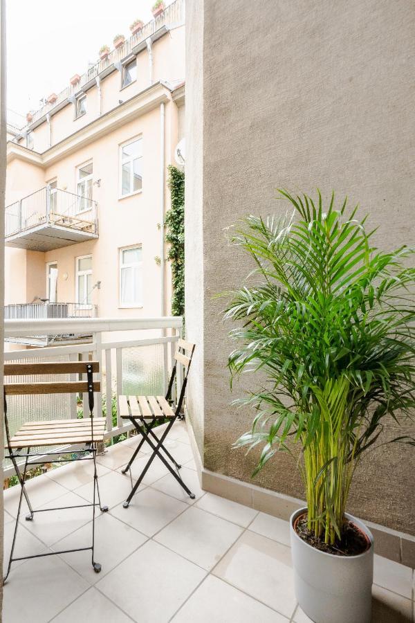 Comfortable, Balcony Apartment - Quick Access To Vienna'S Old Centre المظهر الخارجي الصورة